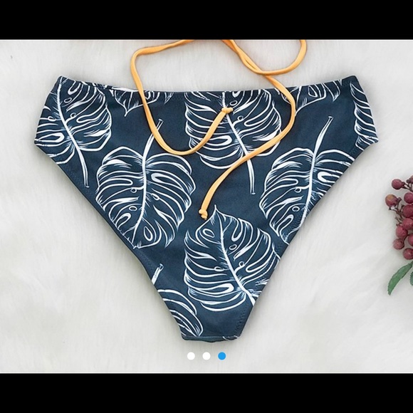 Leaf Print Bikini Bottom - Picture 2 of 6